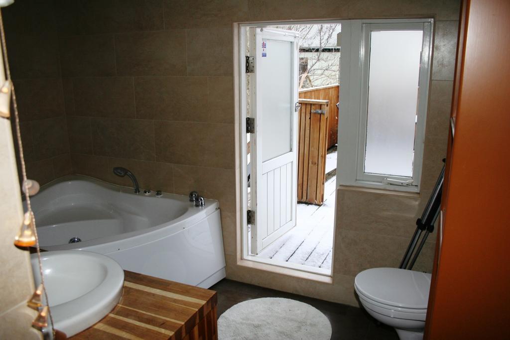 Our House Guesthouse Reykjavik Luaran gambar
